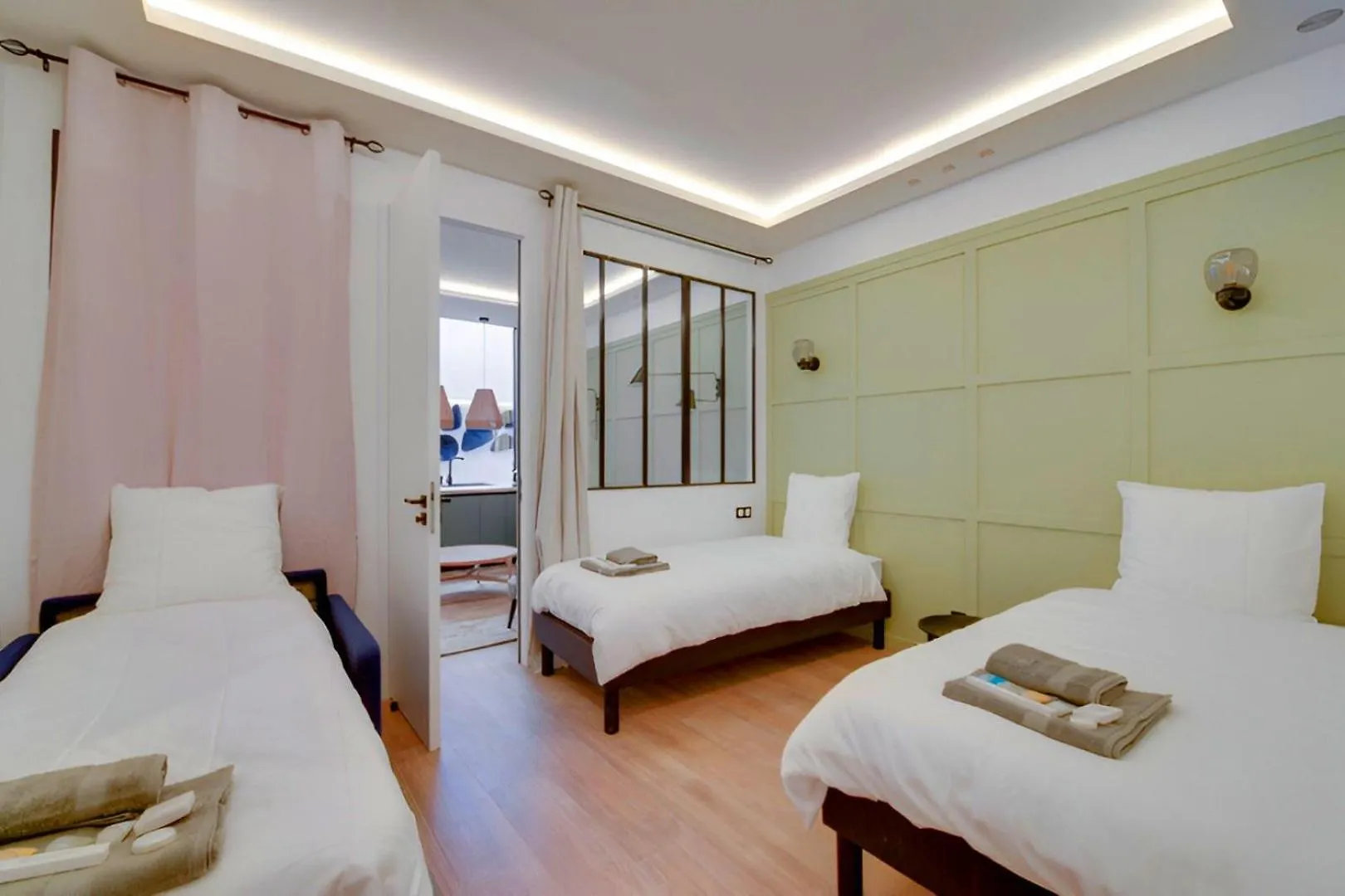 Bluestay 40 - Superb Apartment In Paris France